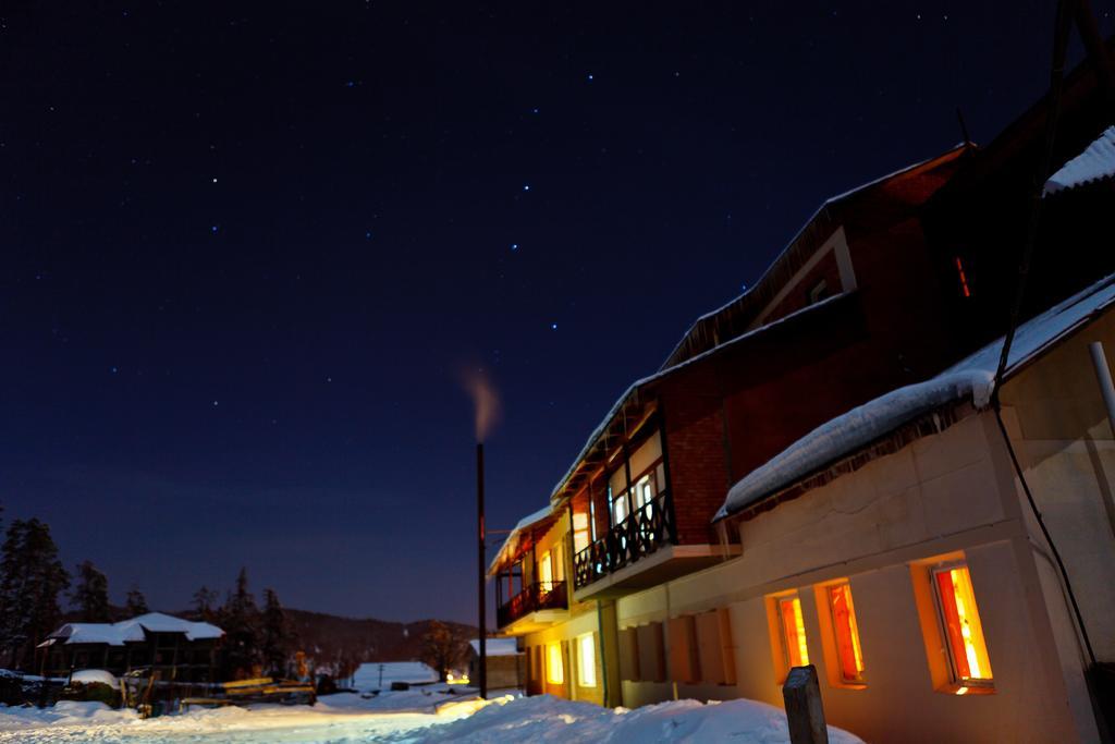 Hotel Apollon Бакуриани Екстериор снимка